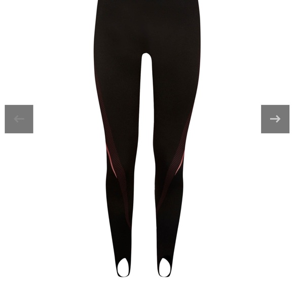 Wolford butterfly stirrup legging black/burgundy. Size M - Picture 2 of 9